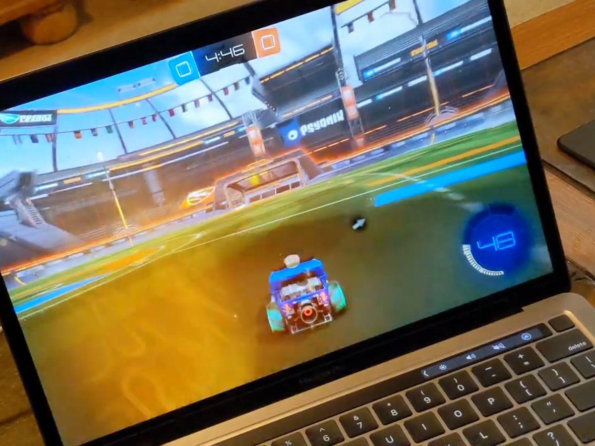 Playing Rocket League on Macbook