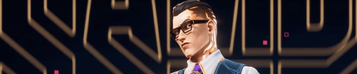 Who is the voice actor for Chamber in VALORANT?