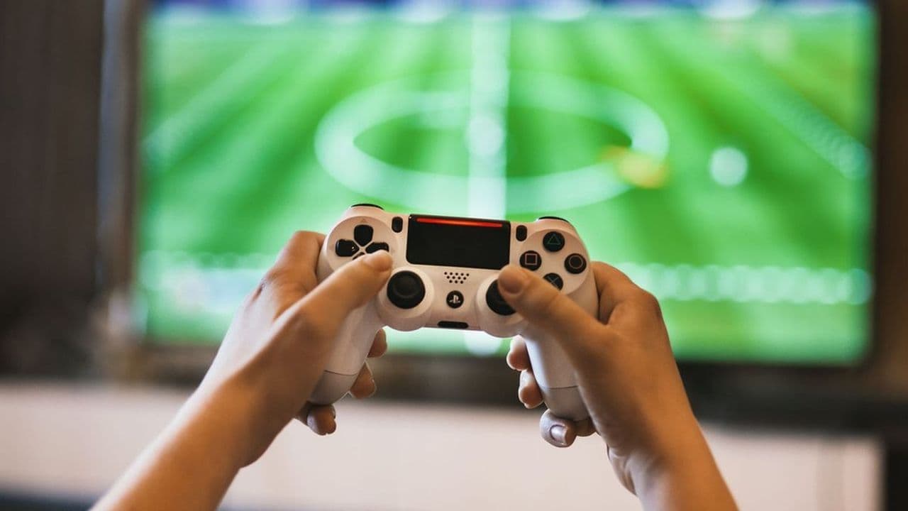 10 best FIFA 23 center-backs that make defending easy (+Wonderkids)