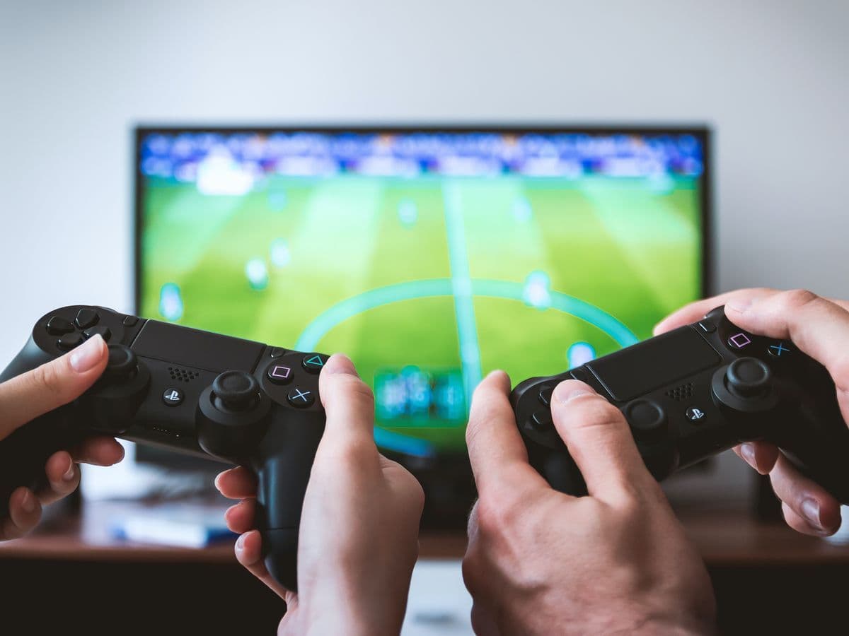 Can you win with the worst team in FIFA 23?